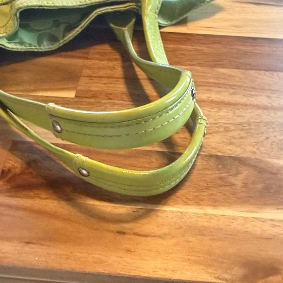 Coach Lime Green Signature Shoulder Bag - Picture 11 of 16